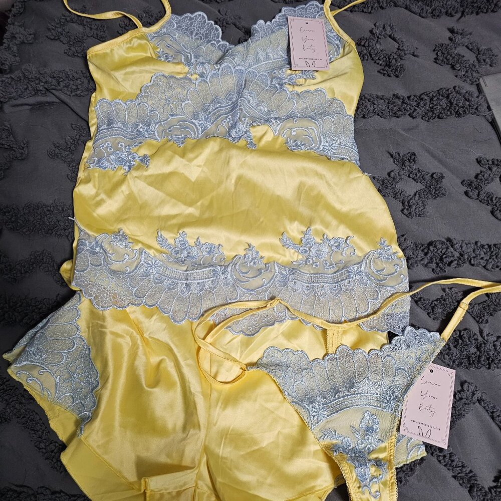 Empress Mimi – Aurora Set – NWT